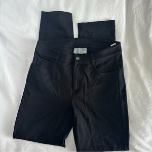 Athleta Size 2 Short Ponte Skinny Pant Black